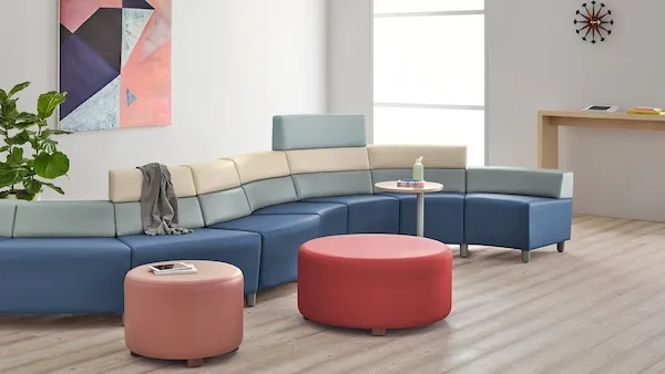 Chào đón và chờ đợi